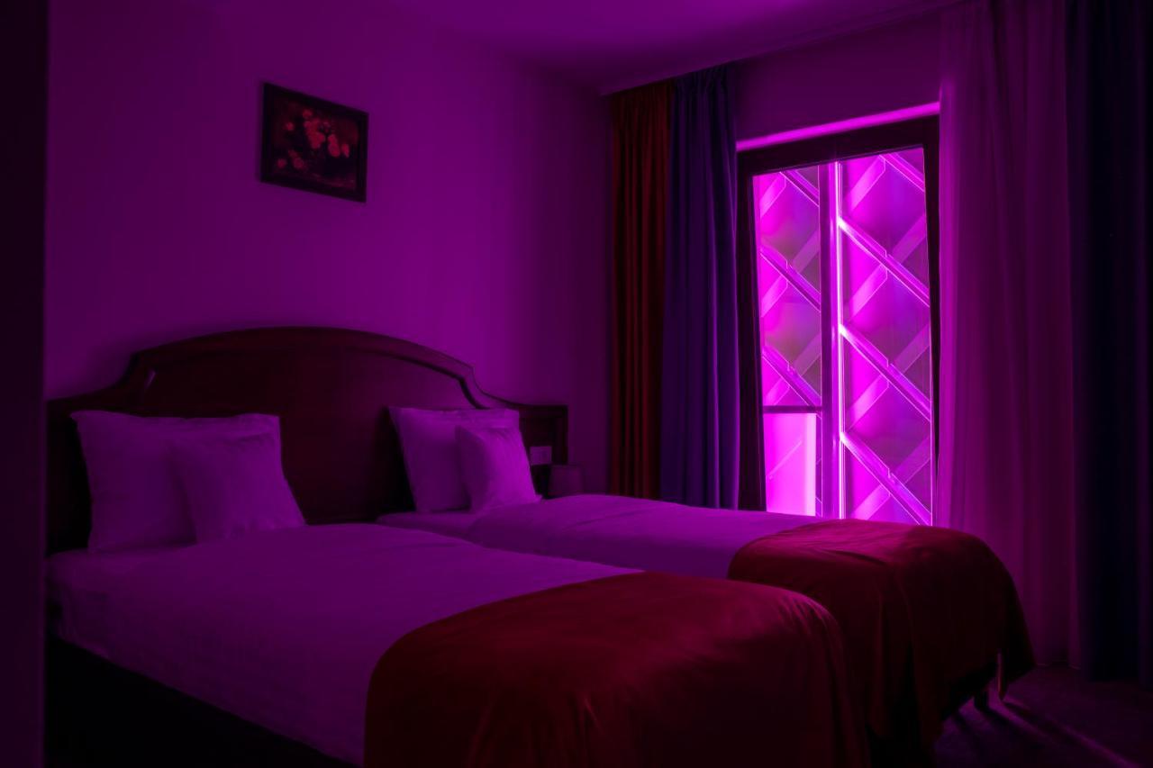 Hotel Aura Unirii Gyulafehérvár Kültér fotó