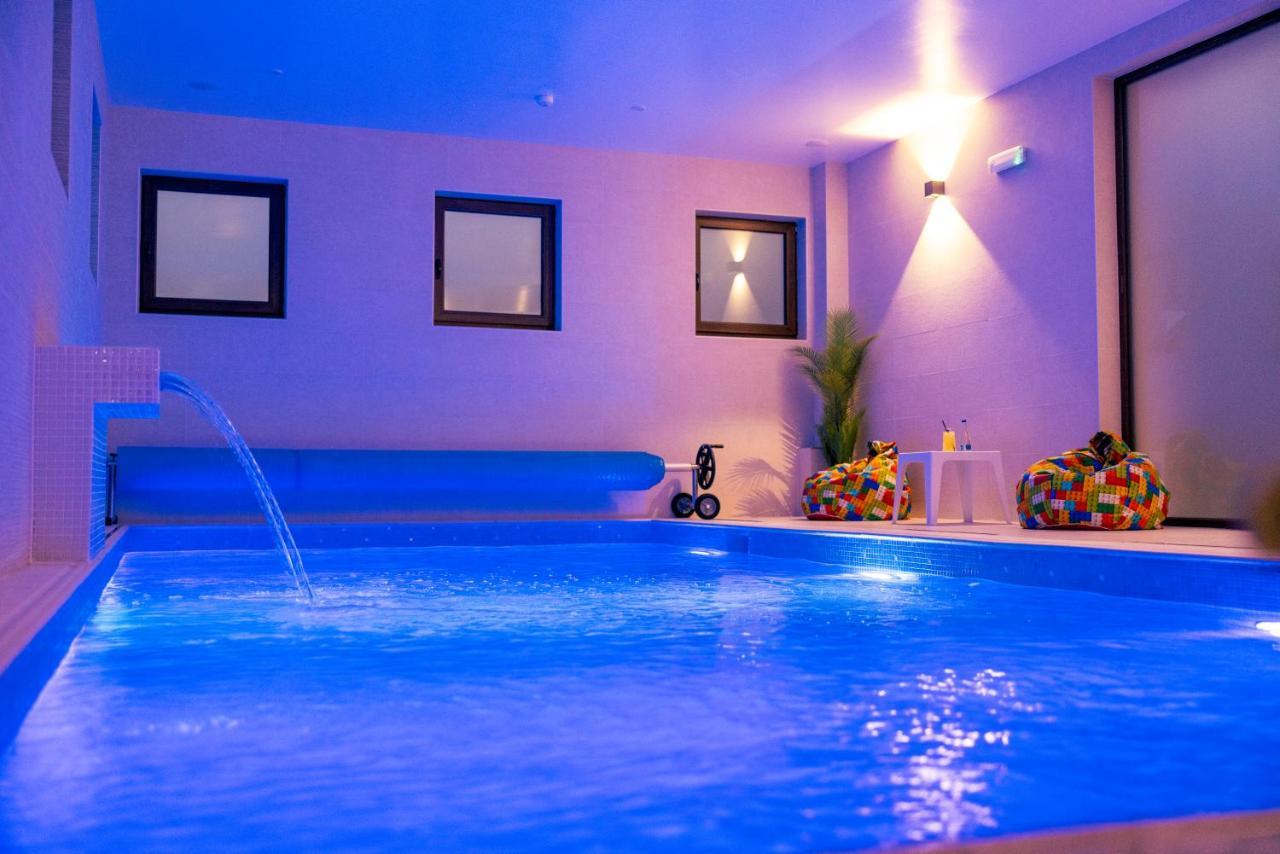 Hotel Aura Unirii Gyulafehérvár Kültér fotó
